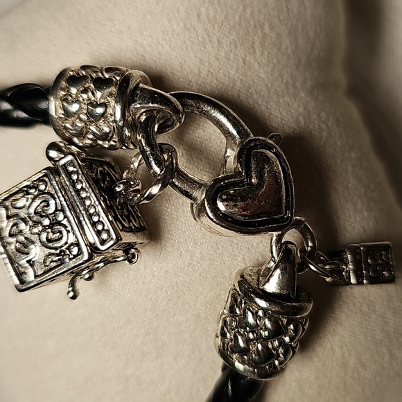 Braided Black Leather Bracelet With Heart Clasp Box Charms - Picture 2 of 6